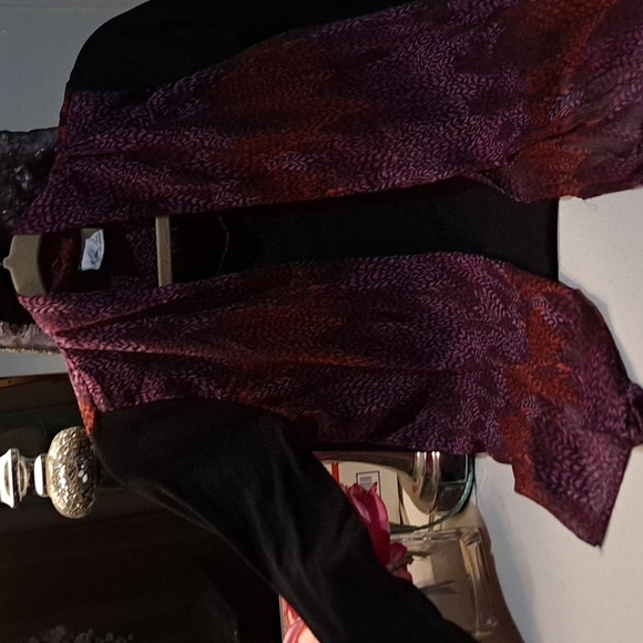 Cute top size sp - Picture 3 of 3